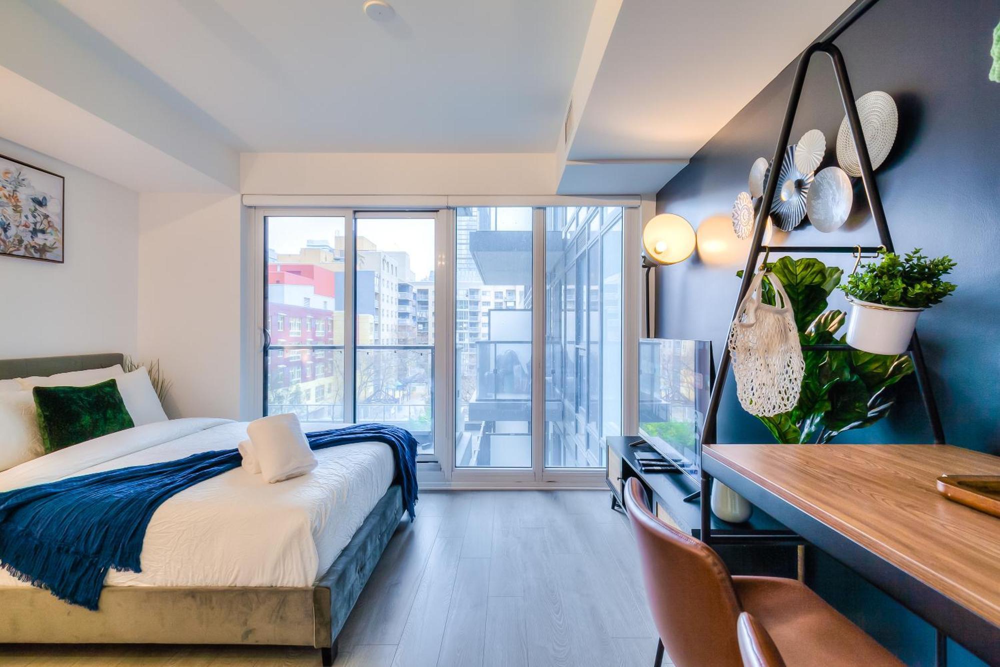 Panorama Suites Downtown Toronto Exterior photo