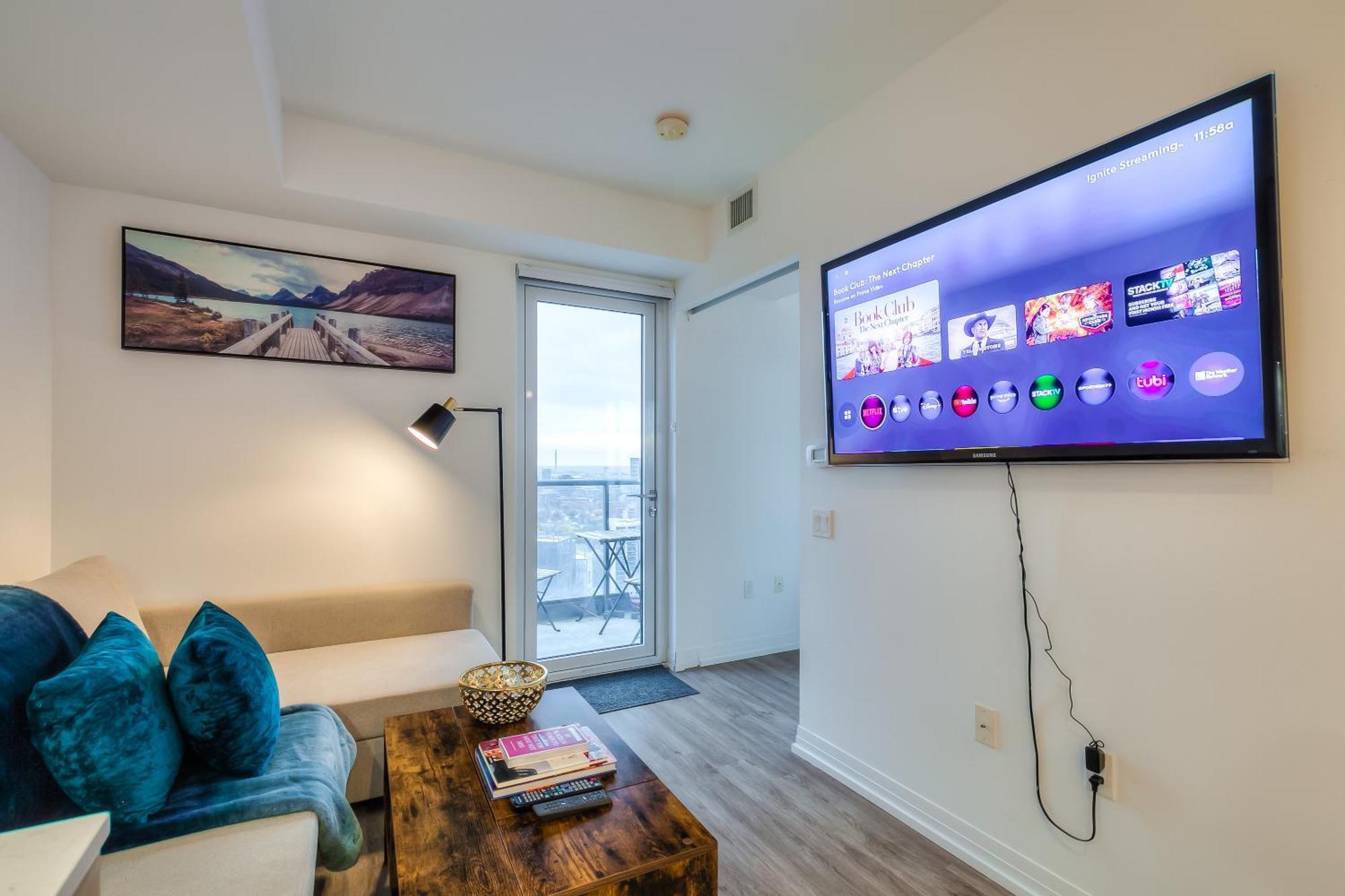 Panorama Suites Downtown Toronto Exterior photo