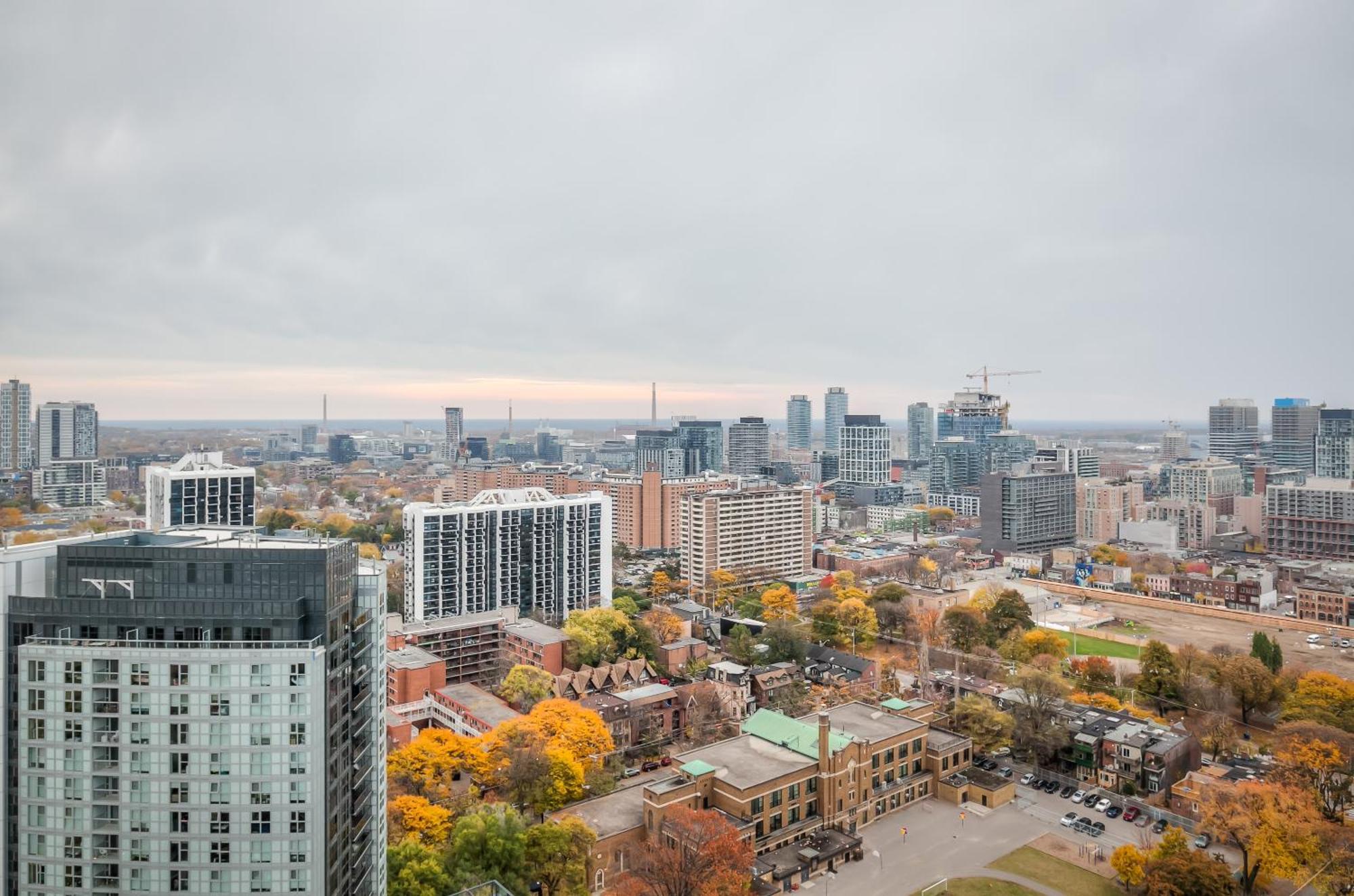 Panorama Suites Downtown Toronto Exterior photo